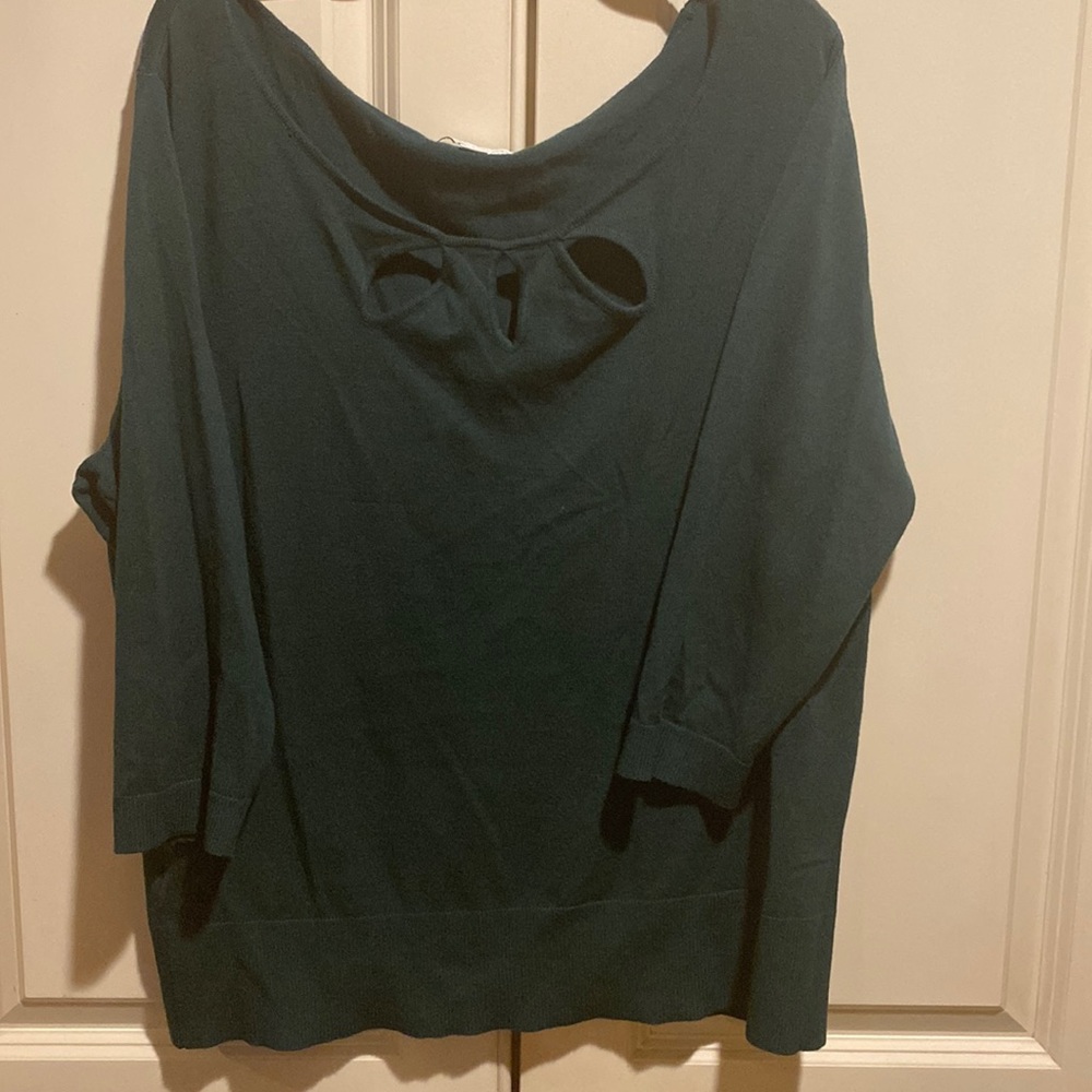Gently used New York & Company hunter green sweater size XL